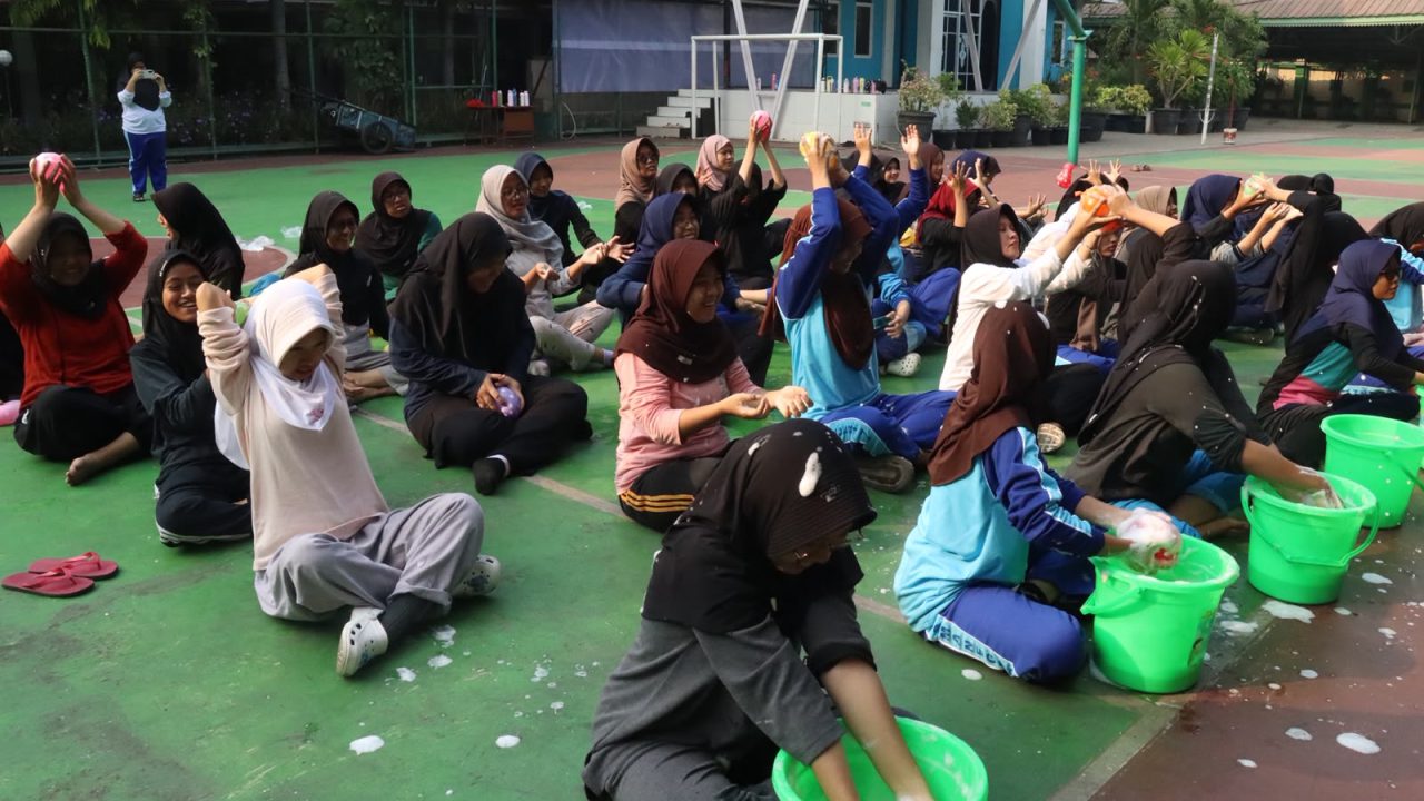 Kegiatan Latihan Dasar Kepemimpinan Rohis SMA Negeri 73 Jakarta